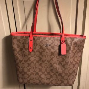 Coach tote bag SOLD